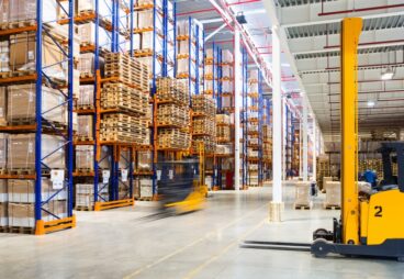 storage-left-image-with-text storage-left-image-with-text